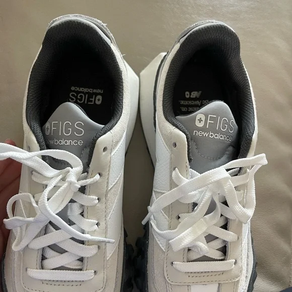Brand NEW!! New Balance Figs Athletic Shoes, 8 women/6.5 men - Picture 8 of 12